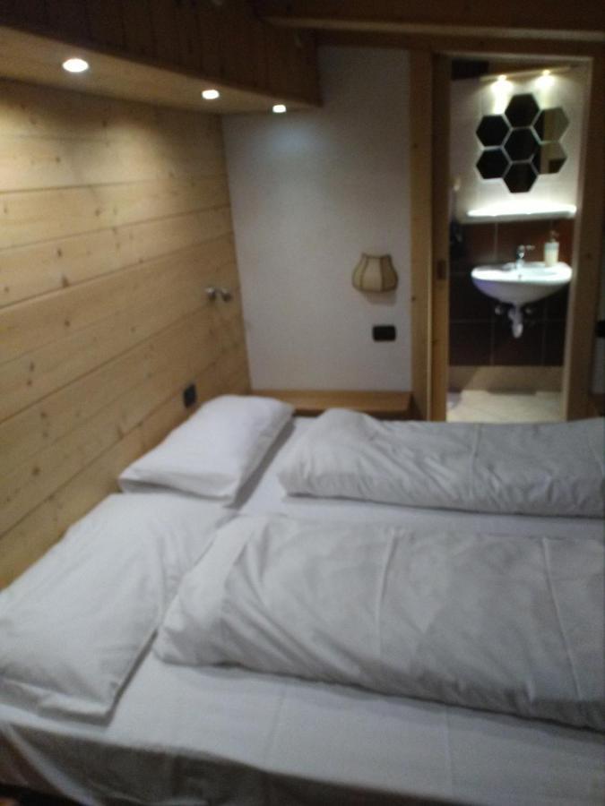 Casa Claudio-Appartamenti In Centro 캄피텔로디파사 외부 사진