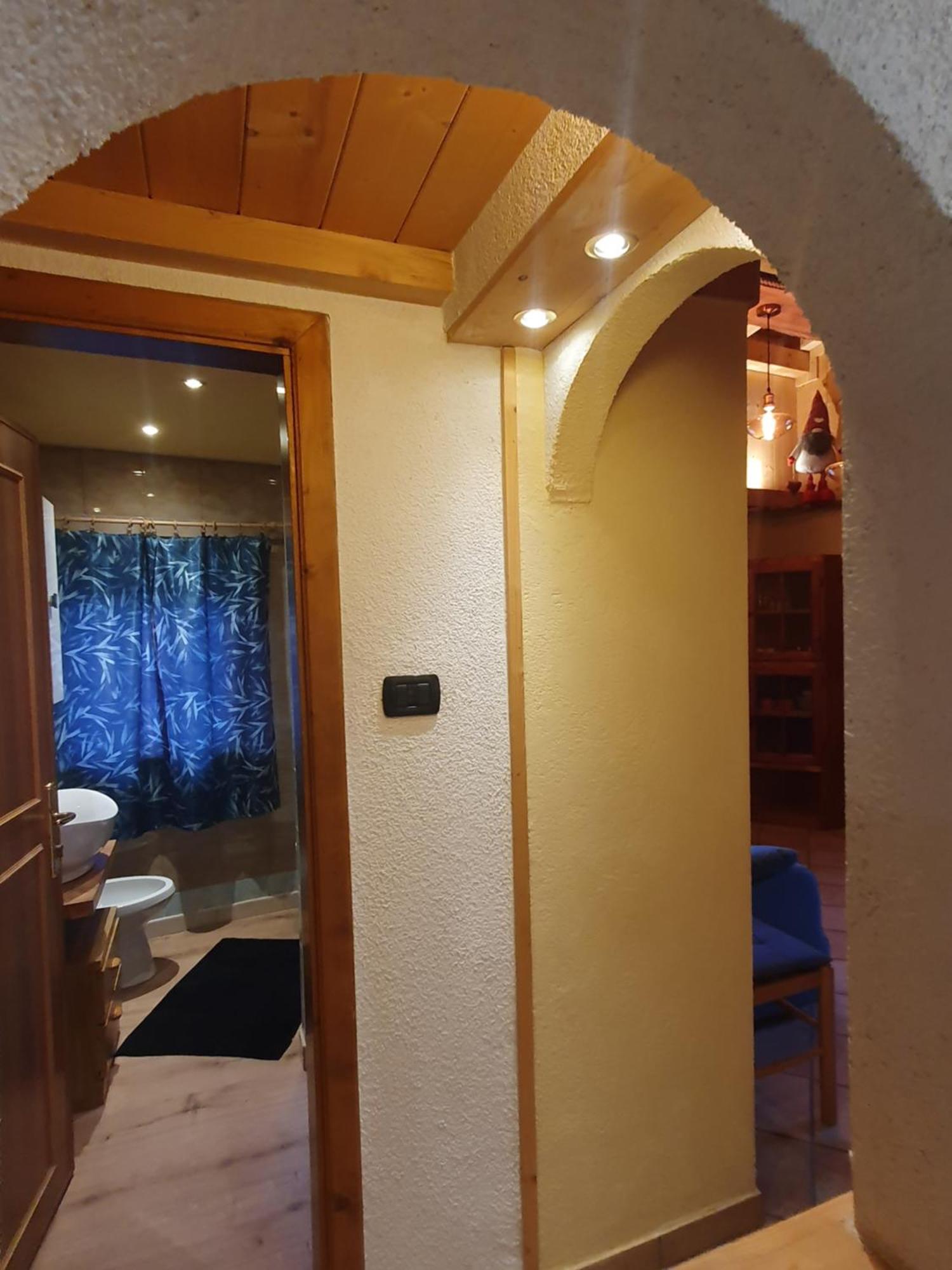 Casa Claudio-Appartamenti In Centro 캄피텔로디파사 외부 사진