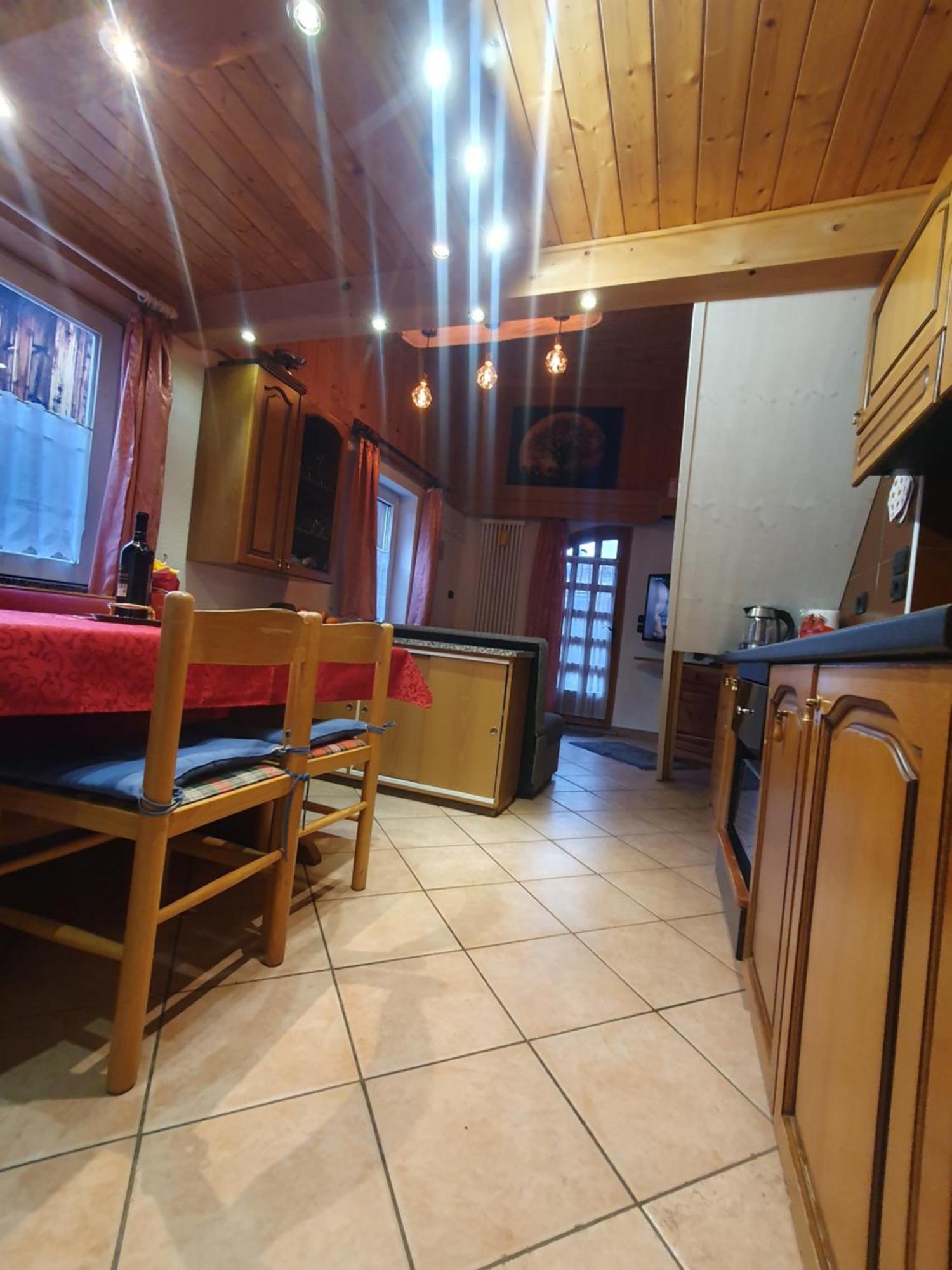 Casa Claudio-Appartamenti In Centro 캄피텔로디파사 외부 사진
